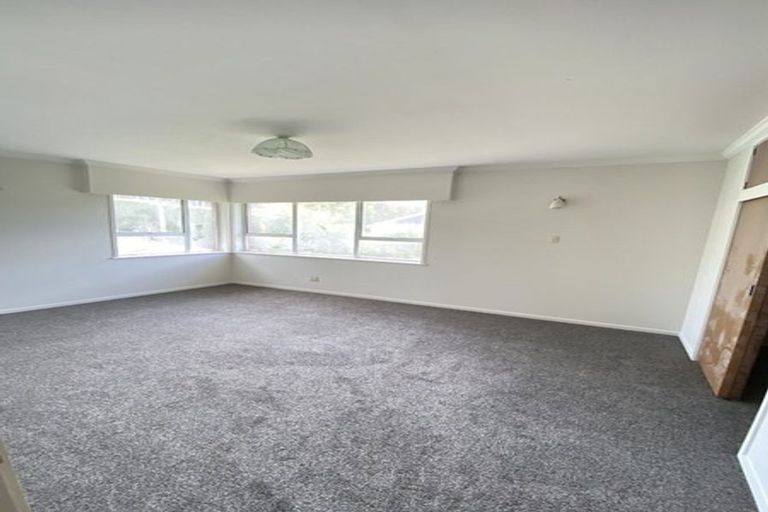 Photo of property in 33a Forrest Hill Road, Milford, Auckland, 0620