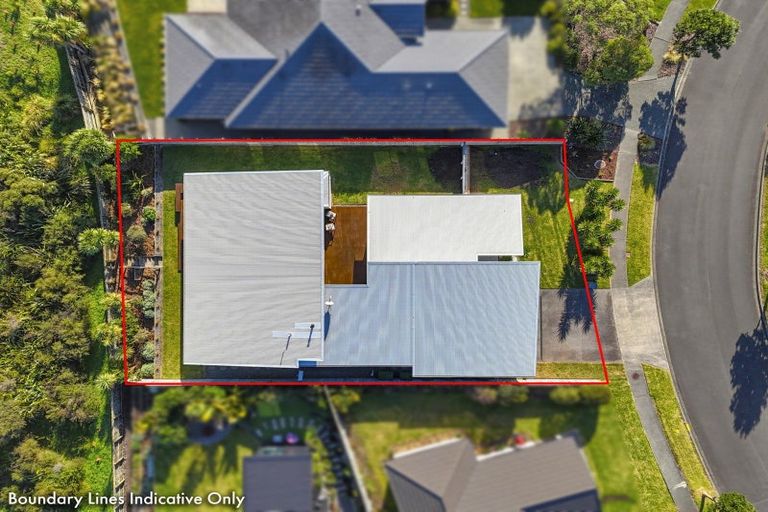 Photo of property in 9 Taranui Way, Paraparaumu Beach, Paraparaumu, 5032