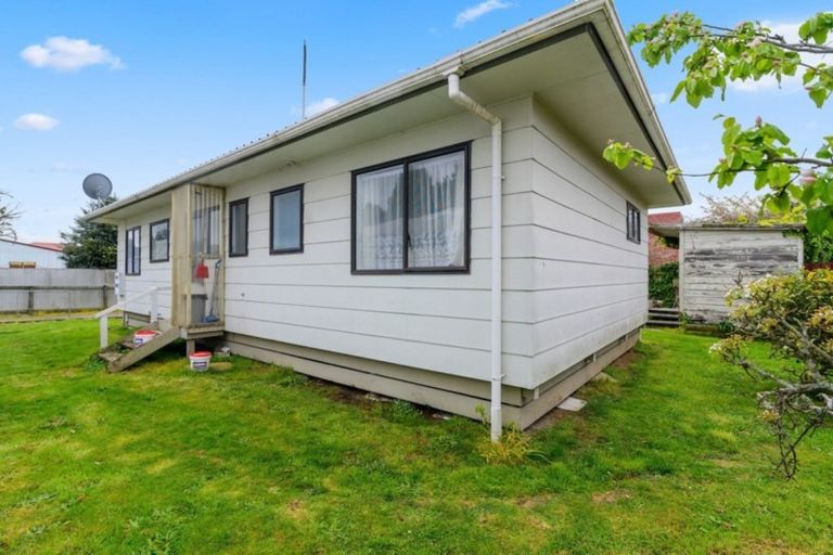 Photo of property in 11a Walker Road, Fairy Springs, Rotorua, 3015