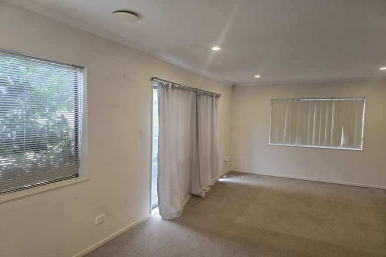 Photo of property in 19 Jeffs Road, Flat Bush, Auckland, 2016