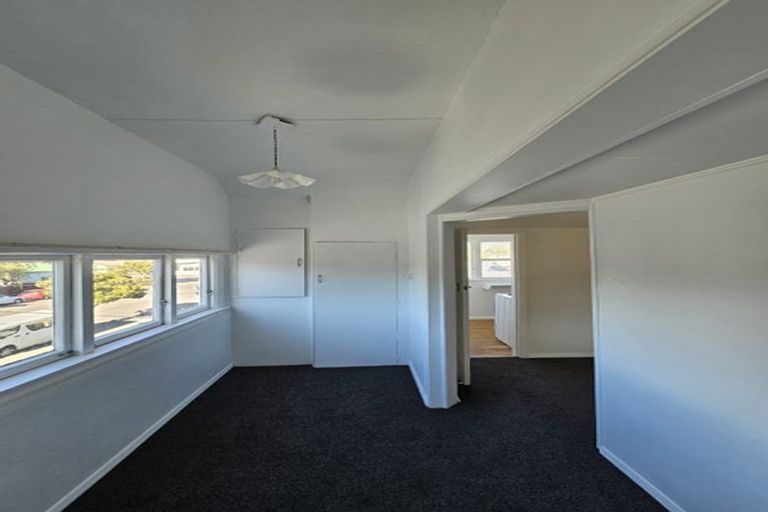 Photo of property in 6 Roxburgh Grove, Petone, Lower Hutt, 5012