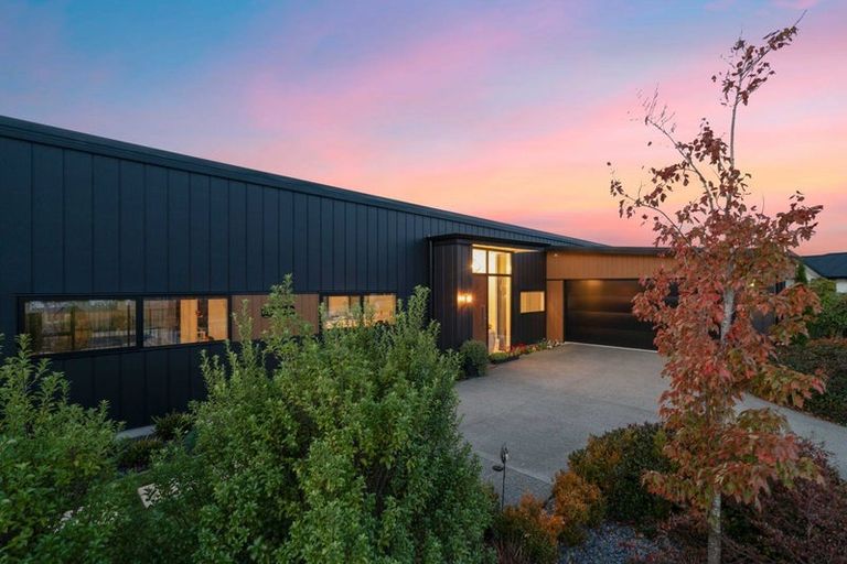 Photo of property in 43 Billington Drive, Halswell, Christchurch, 8025