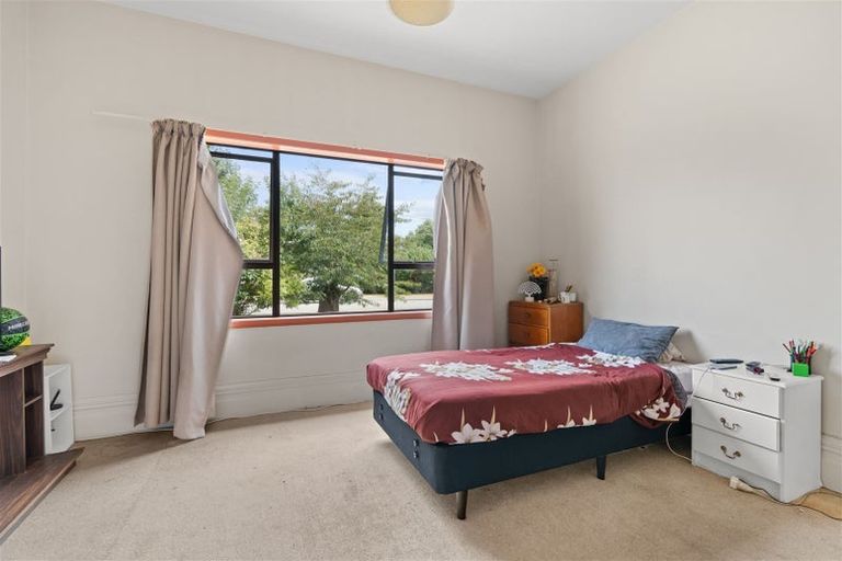 Photo of property in 86 Geraldine Street, Edgeware, Christchurch, 8013