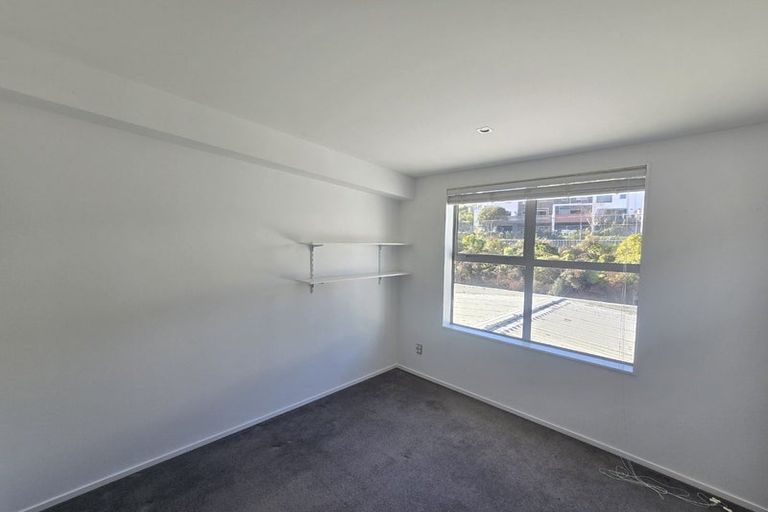 Photo of property in 38 Saddleback Grove, Karori, Wellington, 6012