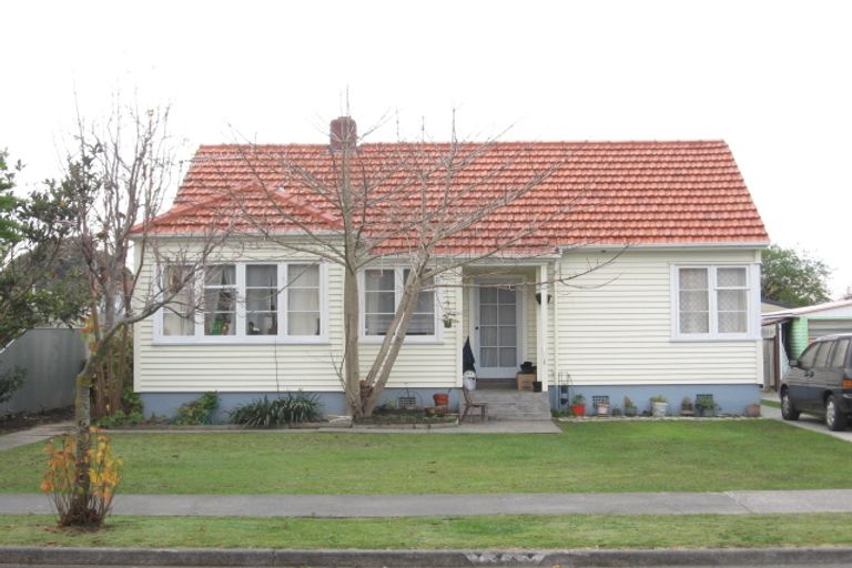 Photo of property in 26 Russell Road, Marewa, Napier, 4110