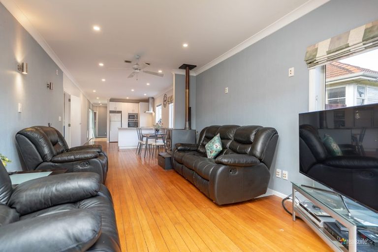 Photo of property in 17 Murray Street, Wallaceville, Upper Hutt, 5018