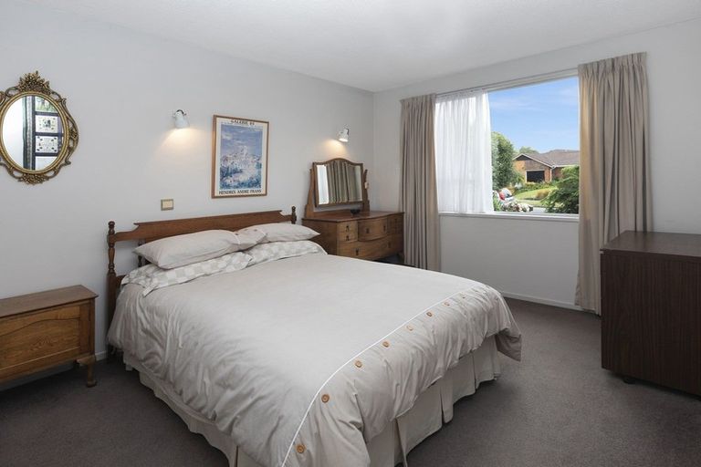 Photo of property in 7 Brigadoon Place, Avonhead, Christchurch, 8042