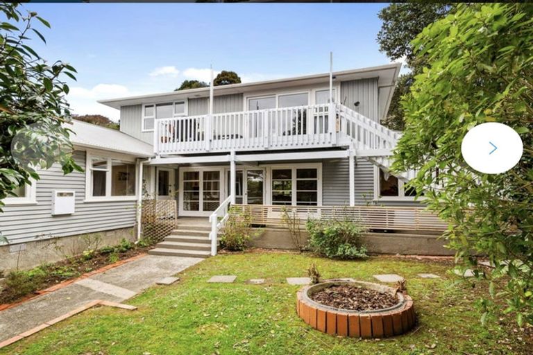 Photo of property in 1 Westhaven Drive, Tawa, Wellington, 5028