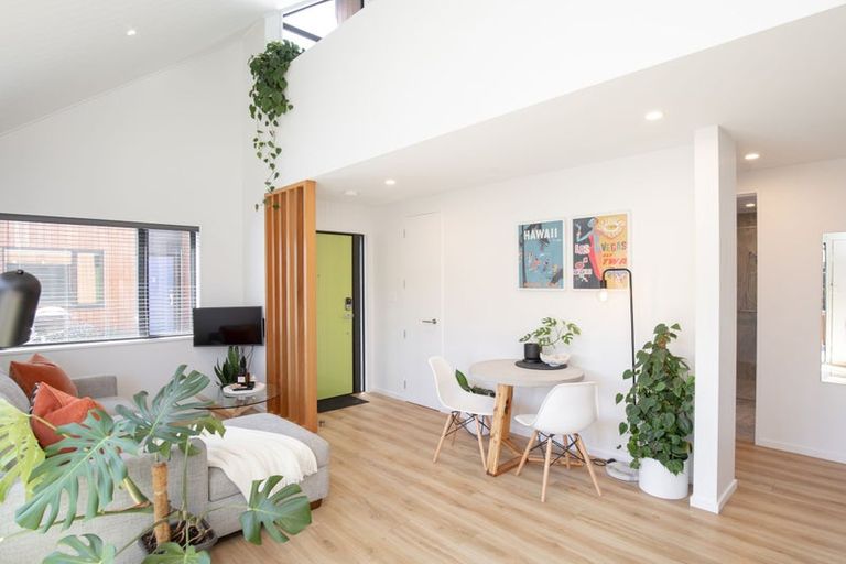 Photo of property in 2/116 Champion Street, Edgeware, Christchurch, 8013