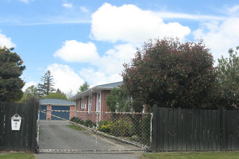 Photo of property in 3 Weka Street, Oxford, 7430