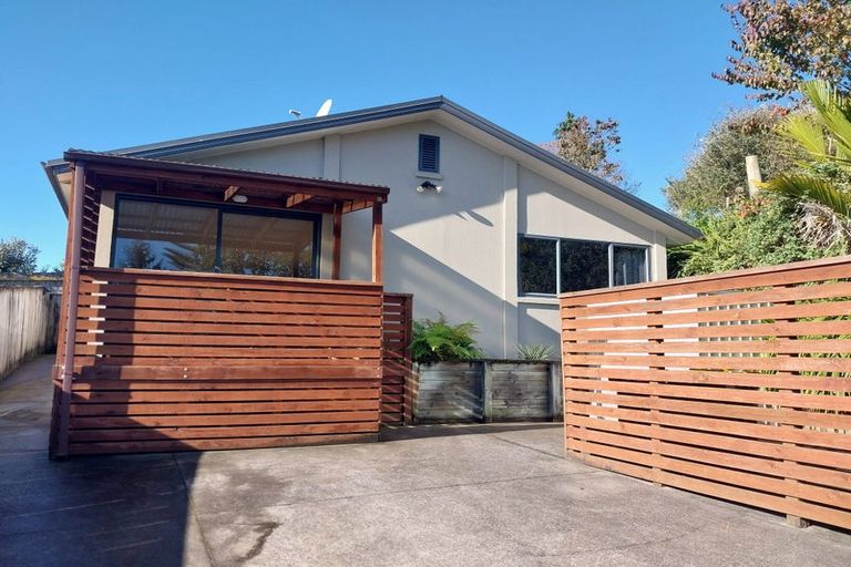 Photo of property in 52 Welcome Bay Road, Welcome Bay, Tauranga, 3112