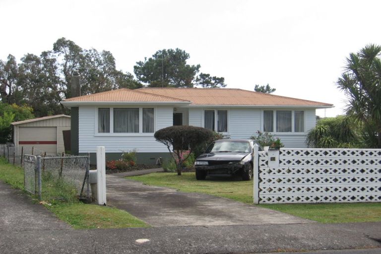 Photo of property in 39 Nile Road, Kelston, Auckland, 0602