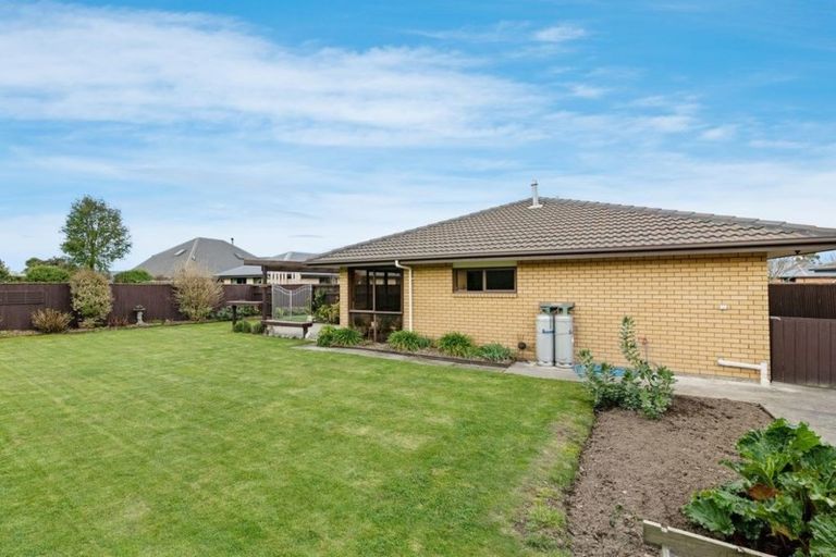 Photo of property in 6 Monet Vale, Rolleston, 7614