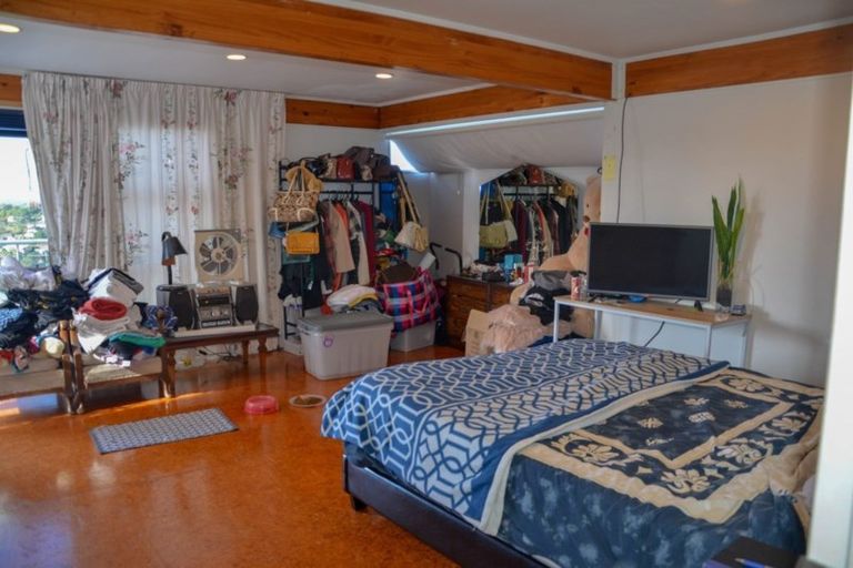 Photo of property in 557 East Coast Road, Browns Bay, Auckland, 0630