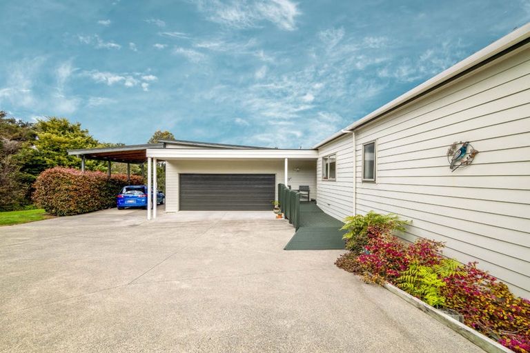 Photo of property in 15 Tikitiki Lane, Russell, 0272