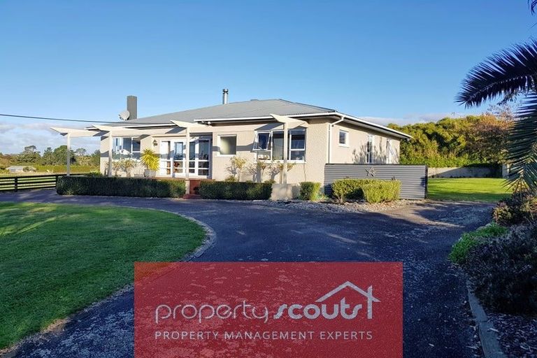 Photo of property in 39 Te Arei Road, Sentry Hill, New Plymouth, 4373