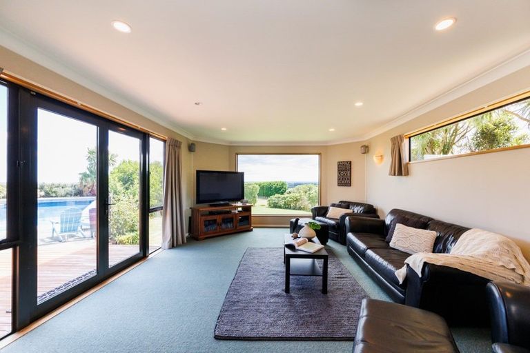 Photo of property in 80 Ngahere Park Road, Turitea, Palmerston North, 4472