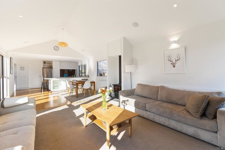 Photo of property in 5 Hackett Road, Jacks Point, Queenstown, 9371