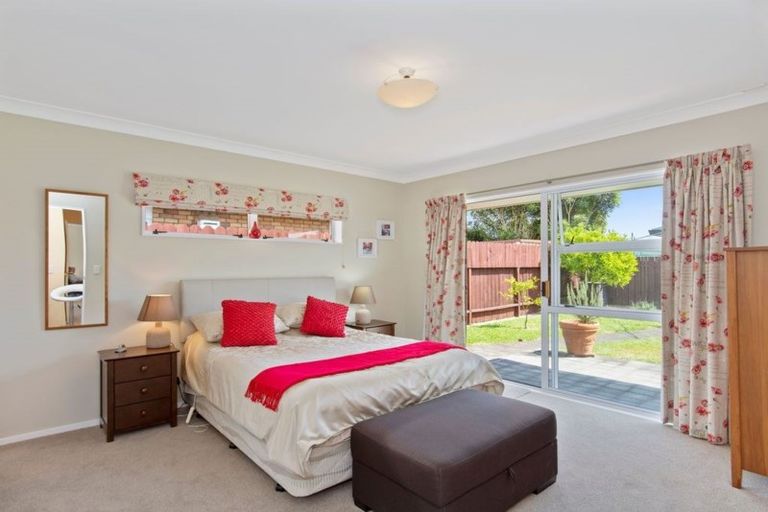 Photo of property in 52 Russley Drive, Mount Maunganui, 3116