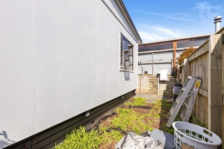 Photo of property in 88a Pioneer Road, Moturoa, New Plymouth, 4310