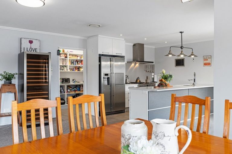 Photo of property in 13 Allendale Place, Morrinsville, 3300