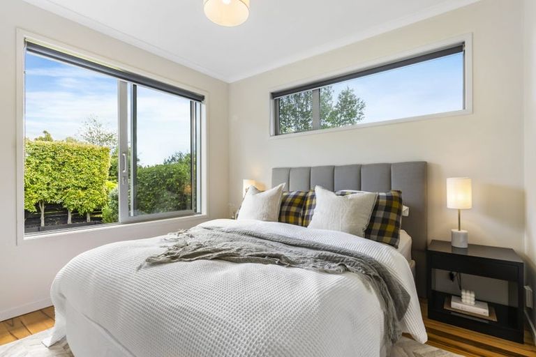 Photo of property in 2/12 Beatrice Avenue, Hillcrest, Auckland, 0627