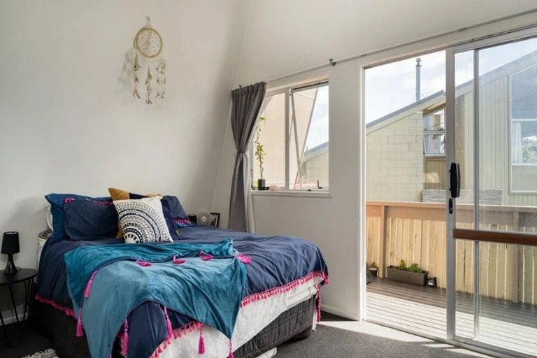 Photo of property in 144 Karewa Parade, Papamoa Beach, Papamoa, 3118