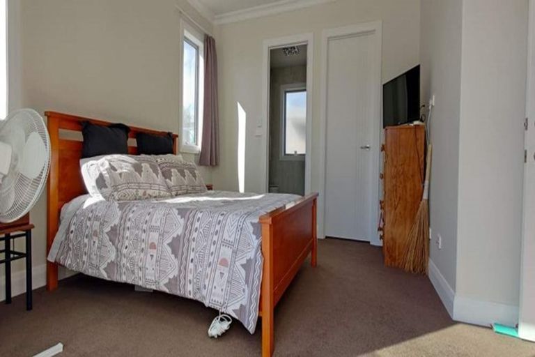 Photo of property in 17 Kuawa Drive, Kumeu, 0810