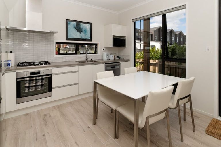 Photo of property in 50 Pukewhero Rise, Westgate, Auckland, 0614