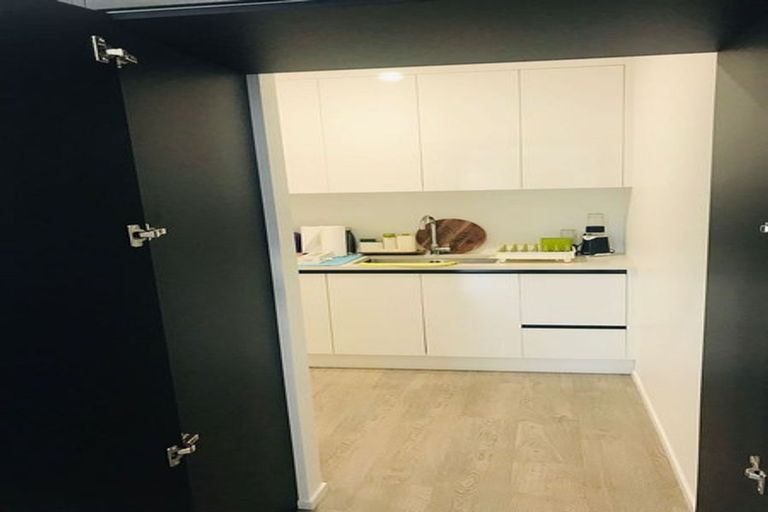 Photo of property in 28 Jonah Lomu Drive, Paerata, 2124