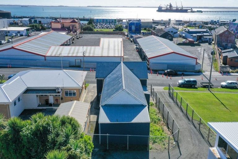 Photo of property in 72 Barrow Street, Bluff, 9814