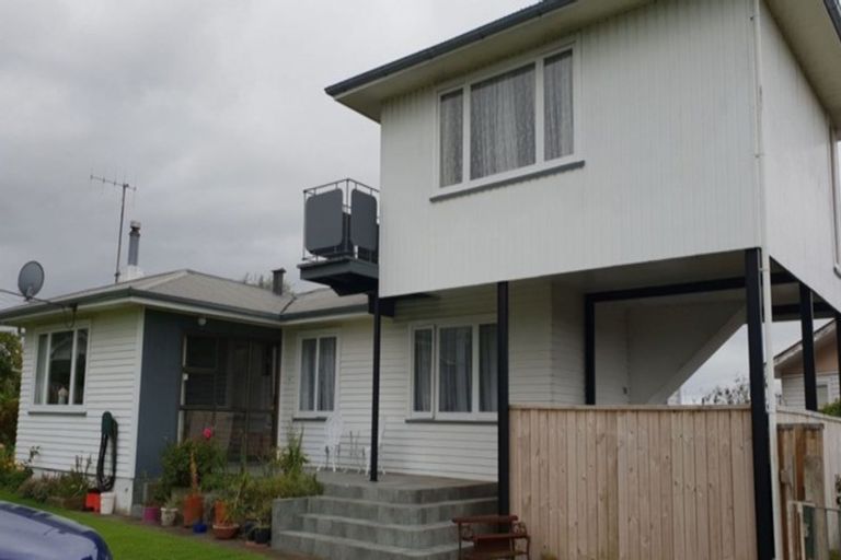 Photo of property in 1 Jull Crescent, Waipukurau, 4200