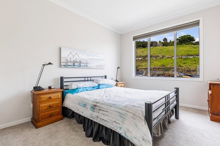 Photo of property in 49 Panorama Heights, Orewa, 0931