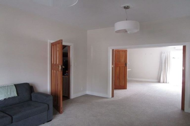Photo of property in 37 Carlton Mill Road, Merivale, Christchurch, 8014