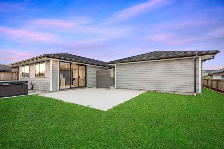 Photo of property in 157 Hitchen Road, Pokeno, 2402