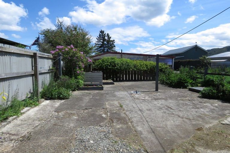 Photo of property in 84 Buller Road, Reefton, 7830