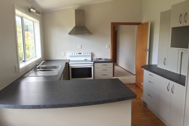 Photo of property in 33 Trelawn Place, Cockle Bay, Auckland, 2014