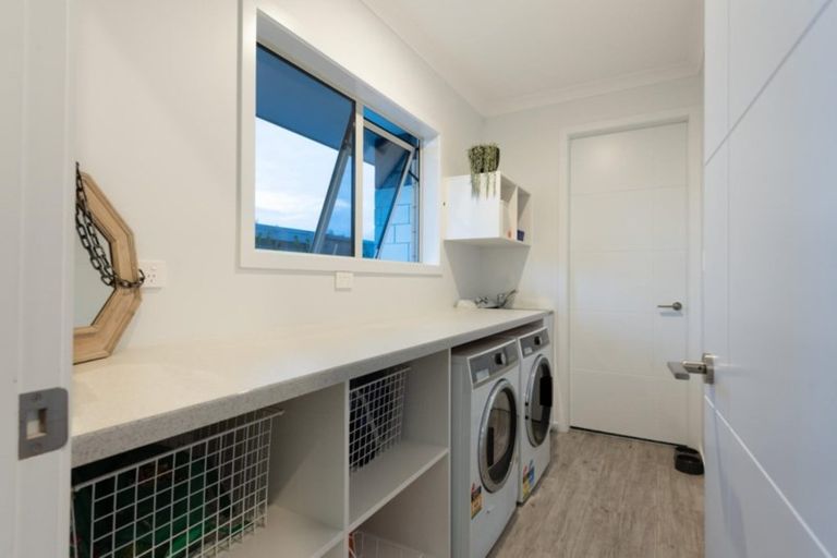 Photo of property in 7 Raiha Street, Papamoa Beach, Papamoa, 3118