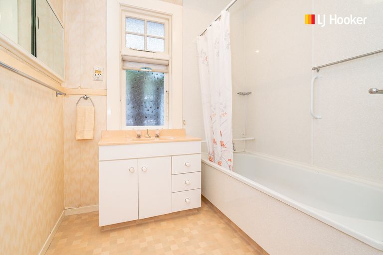 Photo of property in 342 Bay View Road, South Dunedin, Dunedin, 9012