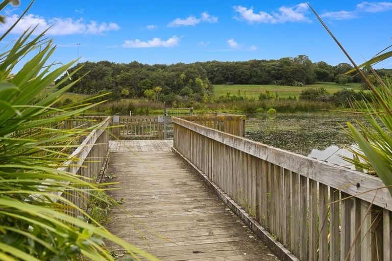 Photo of property in 54 Hillwell Drive, Henderson, Auckland, 0612