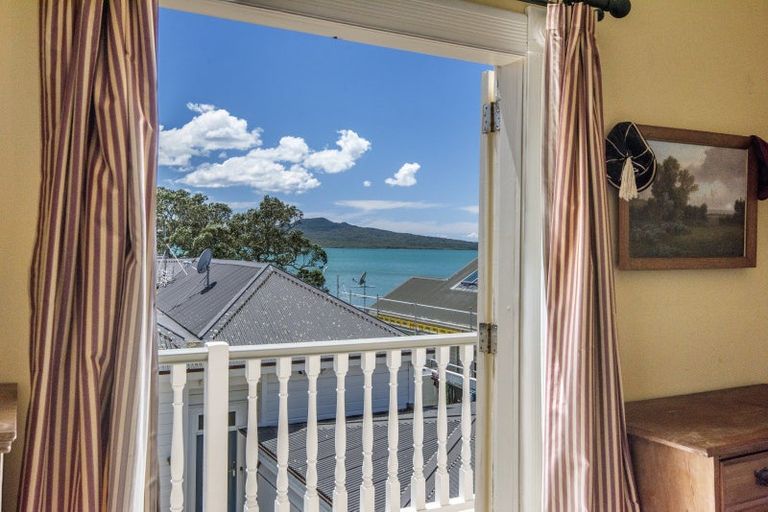 Photo of property in 42 Cheltenham Road, Devonport, Auckland, 0624