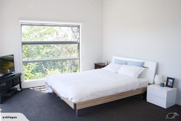 Photo of property in 38 Maratahu Street, Westown, New Plymouth, 4310