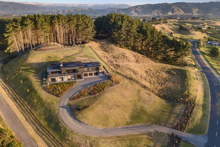 Photo of property in 80 Harakeke Road, Te Horo, Otaki, 5581
