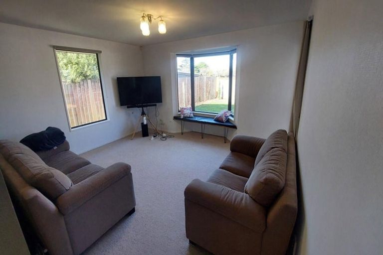 Photo of property in 2/29 Palmers Road, New Brighton, Christchurch, 8083