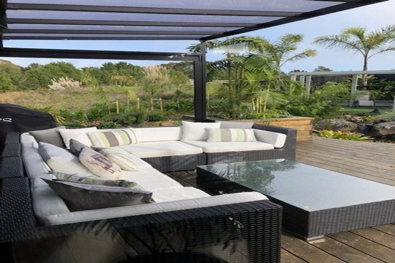 Photo of property in 20b Cambridge Road, Riverhead, 0820