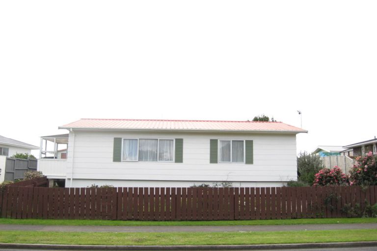 Photo of property in 5 Oleander Place, Bell Block, New Plymouth, 4312