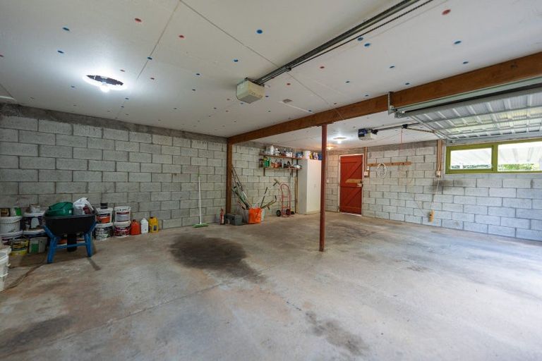 Photo of property in 6 Waugh Street, Kimbolton, 4777