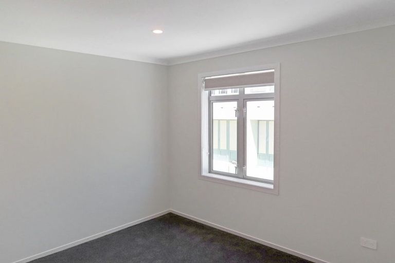 Photo of property in 3 John Reynolds Square, Hutt Central, Lower Hutt, 5010