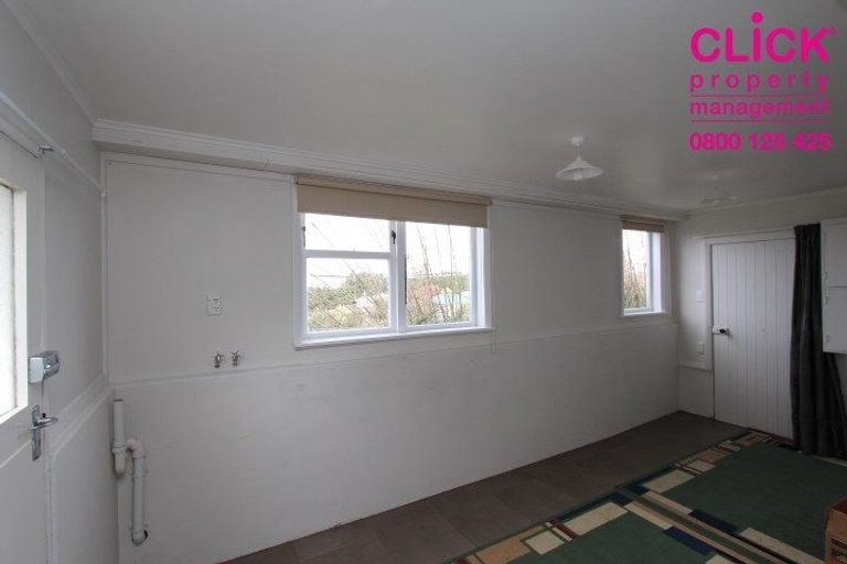 Photo of property in 27 Hanlon Street, Halfway Bush, Dunedin, 9010