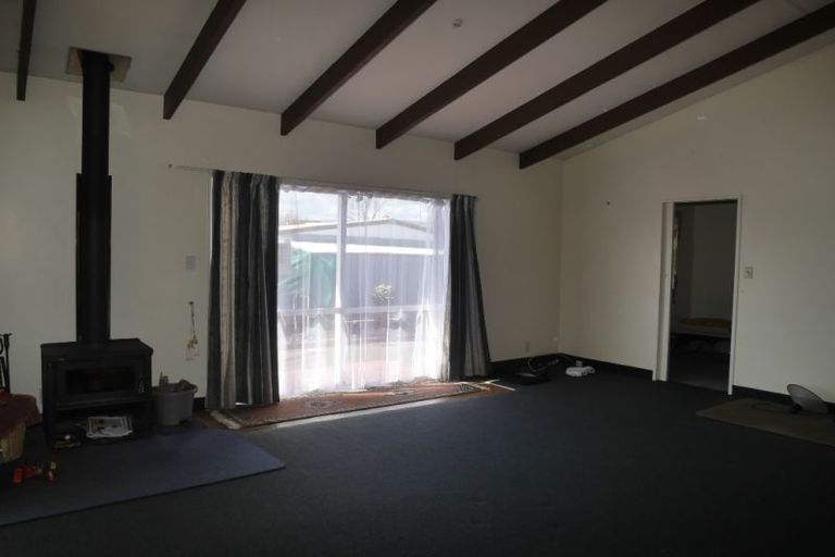 Photo of property in 82 Rata Road, Raumati Beach, Paraparaumu, 5032